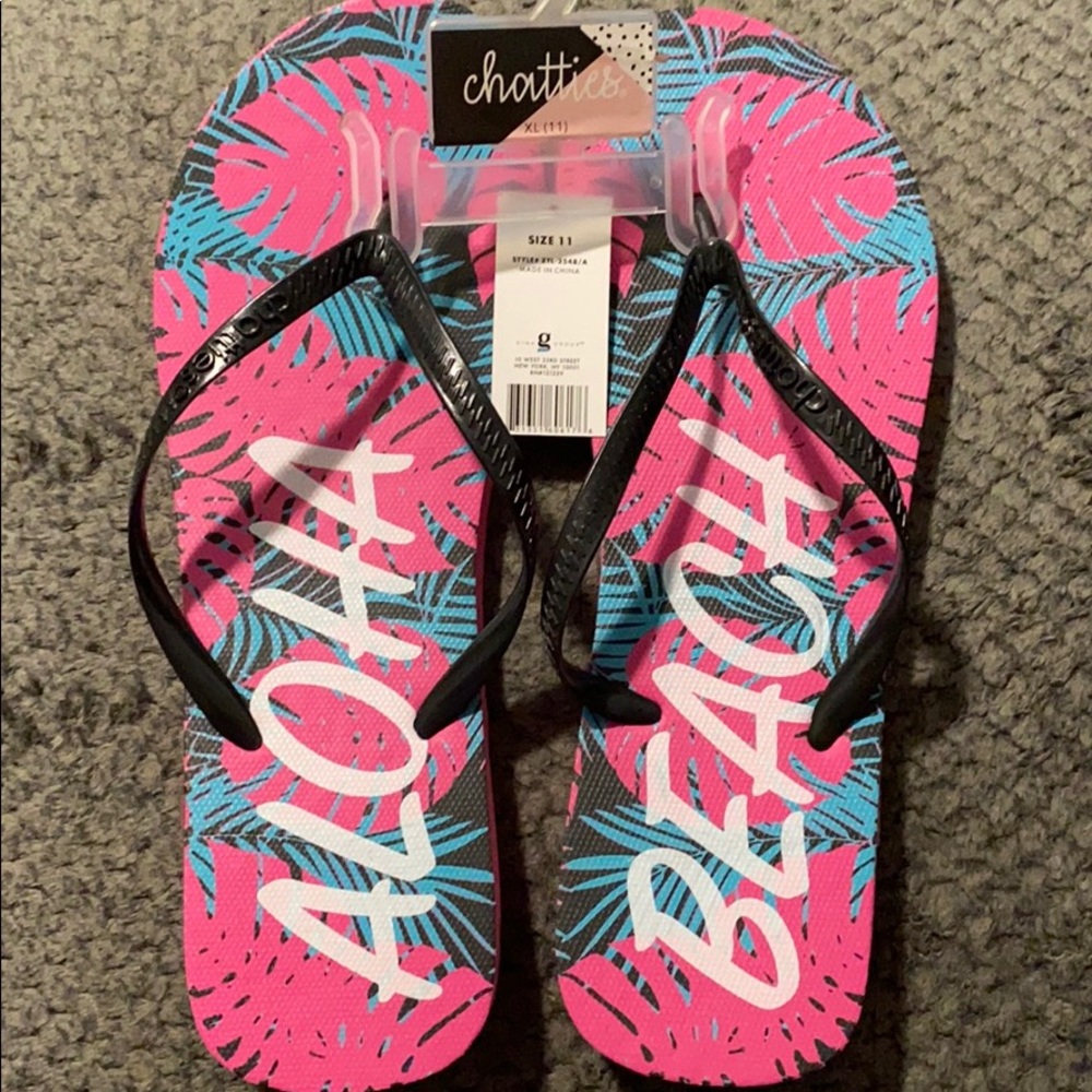 NWT Hawaiian Beach Flip Flops